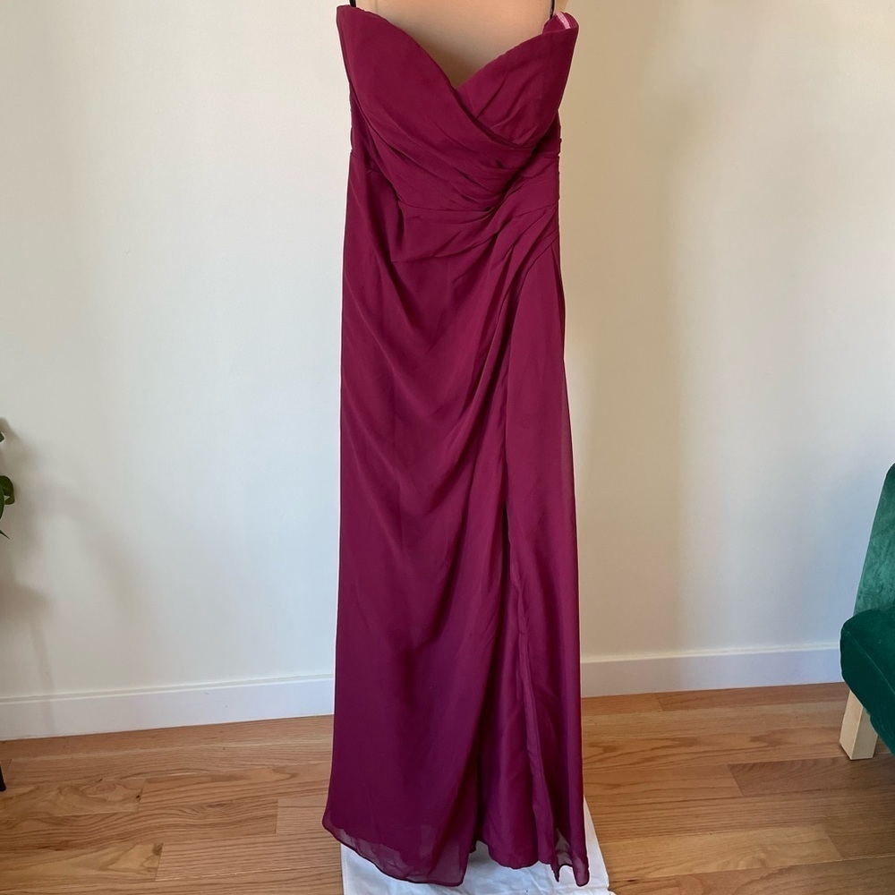 Hayley Paige Occasions Strapless Burgundy Chiffon Bridesmaid Dress 5913 Size 8 - Picture 2 of 12